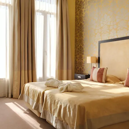 Inglaterra - Charme & Boutique 4* Estoril