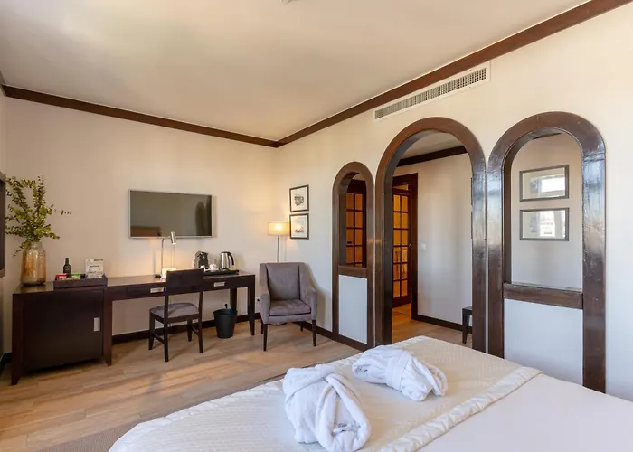 Inglaterra - Charme & Boutique 4* Estoril